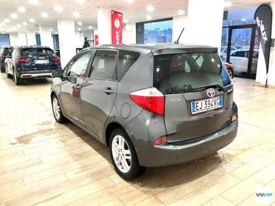 Toyota Verso 1.4D MMT Active Grigio usata Isola del Liri