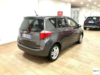 Toyota Verso 1.4D MMT Active Grigio usata Isola del Liri