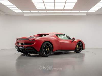 Ferrari 296 296 Gtb Rosso usata Cassola