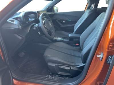 Peugeot 2008 e- - Motore Elettrico 136cv (100 kW) ALLURE PACK Arancione usata Torino
