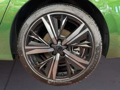 Peugeot 308 III 2021 1.6 hybrid GT Pack 225cv e-eat8 Verde usata Torino