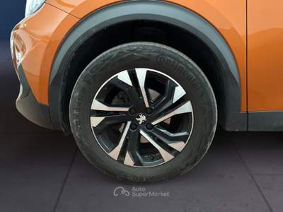 Peugeot 2008 II 2020 1.2 puretech Allure Pack s&s 100cv Arancione usata Torino
