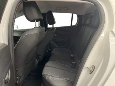 Peugeot 208 II 2019 1.2 puretech Allure Pack s&s 100cv Bianco usata Torino