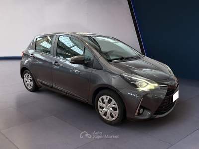 Toyota Yaris III 2017 5p 1.5 hybrid Active my18 Grigio usata Torino