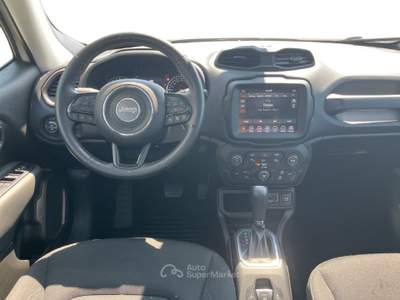 Jeep Renegade 2019 1.5 turbo t4 mhev Upland 2wd 130cv dct Bianco usata Torino