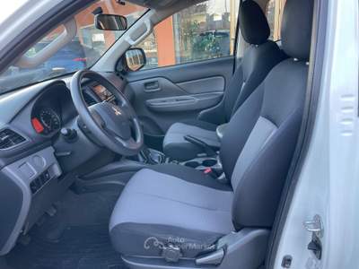 Mitsubishi L200 /154CV Double Cab Invite Bianco usata Gozzano