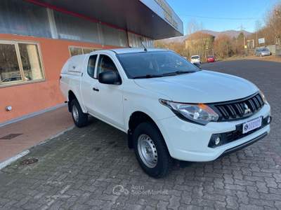 Mitsubishi L200 /154CV Double Cab Invite Bianco usata Gozzano