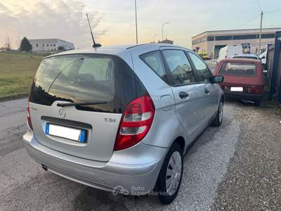 Mercedes-Benz Classe A A 180 CDI Classic Argento usata Mentana
