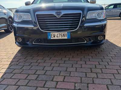 Lancia Thema 3.0 V6 Multijet II 239 CV Executive Nero usata Montagnana