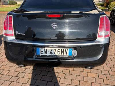 Lancia Thema 3.0 V6 Multijet II 239 CV Executive Nero usata Montagnana