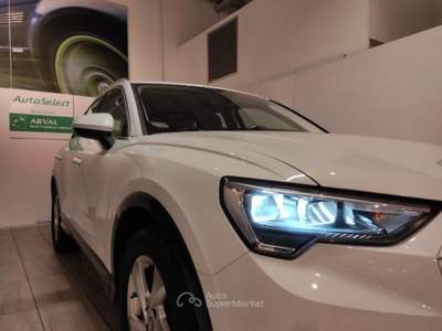 Audi Q3  - q3 35 tdi s tronic business advanced Bianco usata LEGNANO