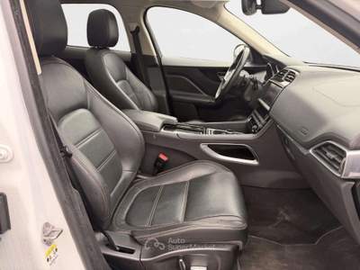 Jaguar F-Pace 2.0 D 180 CV AWD aut. Prestige Bianco usata Monteriggioni
