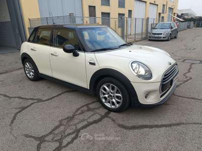 MINI Cooper 1.5 Hype 136cv 5p Beige usata Cassina de' Pecchi