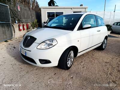 Lancia Ypsilon 75 CV Elle Bianco usata Altamura