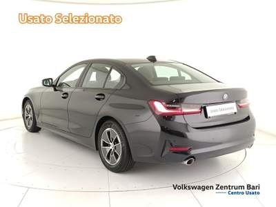 BMW Serie 3 318d 318d mhev 48v business advantage auto Nero usata Bari
