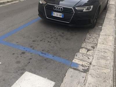 Audi A4 vendesi Nero usata Polignano a Mare