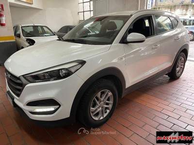 Hyundai Tucson  1.7 CRDi Comfort Bianco usata Roma