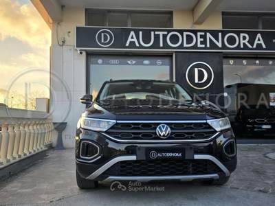 Volkswagen T-Roc SCR Style#LED#NAVI#CARPLAY#VIRTUAL Nero usata Altamura