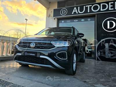 Volkswagen T-Roc SCR Style#LED#NAVI#CARPLAY#VIRTUAL Nero usata Altamura