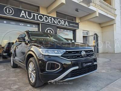 Volkswagen T-Roc SCR Style#LED#NAVI#CARPLAY#VIRTUAL Nero usata Altamura