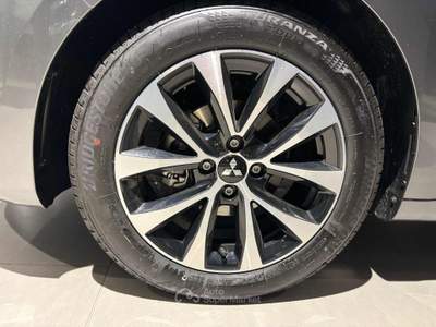 Mitsubishi Colt 1.0L turbo 100 CV Invite GPL Grigio usata Pesaro