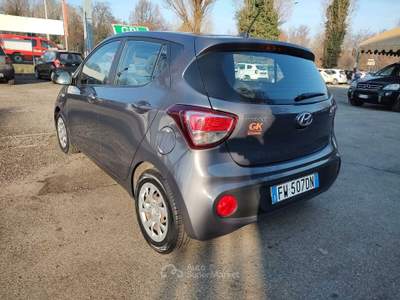 Hyundai i10 OK NEOPATENTATI, GARANZIA L.12 MESI, EURO 6D, BENZINA\GPL Grigio usata Reggio nell'Emilia