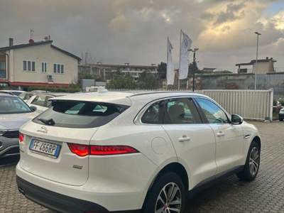 Jaguar F-Pace 2.0 D 180 CV AWD aut. Prestige Bianco usata Scandicci