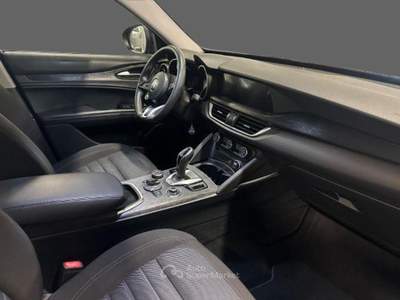 Alfa Romeo Stelvio 2.2 Turbodiesel 160 CV AT8 RWD Super Blu/Azzurro usata Cagliari