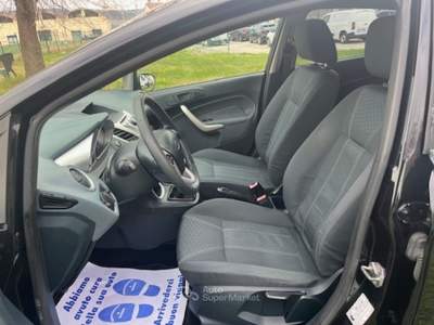 Ford Fiesta 1.4 TDCi 70CV 5 porte Titanium Nero usata Monte Porzio