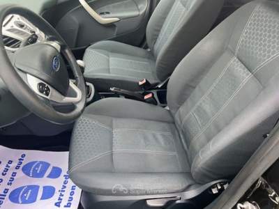 Ford Fiesta 1.4 TDCi 70CV 5 porte Titanium Nero usata Monte Porzio