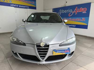 Alfa Romeo 147 1.9 JTD (120) 5 porte Distinctive Argento usata ADRANO