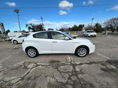 Alfa Romeo Giulietta Giulietta 1.6 JTDm-2 120 CV Business Bianco usata San Michele Salentino