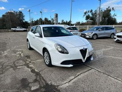 Alfa Romeo Giulietta Giulietta 1.6 JTDm-2 120 CV Business Bianco usata San Michele Salentino