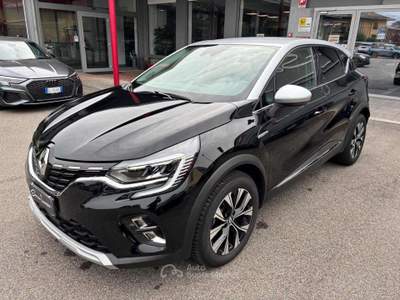 Renault Captur TCe 90 CV Techno Nero usata Busto Arsizio