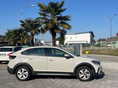 Volkswagen Taigo 1.0 TSI 110 CV Life Beige usata Manzano
