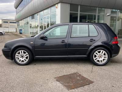 Volkswagen Golf 1.8 Turbo 20V 5p. GTI GPL  Nero usata Savignano sul Rubicone