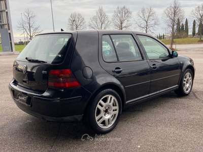 Volkswagen Golf 1.8 Turbo 20V 5p. GTI GPL  Nero usata Savignano sul Rubicone