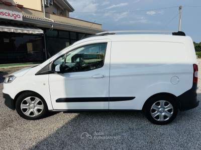 Ford Transit Courier 1.5 tdi Ok NEOPATENTATI Bianco usata Villadose