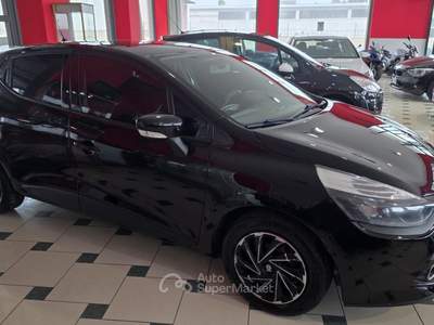 Renault Clio GPL 5 porte Costume National Nero usata Bisceglie
