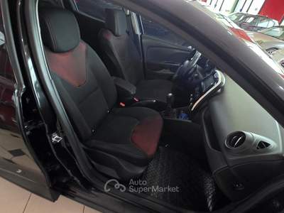 Renault Clio GPL 5 porte Costume National Nero usata Bisceglie