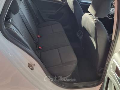 Volkswagen Golf 5p. Trendline BlueMotion Technology Bianco usata Bisceglie
