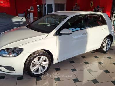 Volkswagen Golf 5p. Trendline BlueMotion Technology Bianco usata Bisceglie