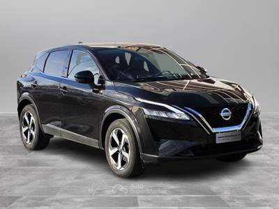 Nissan Qashqai  n-connecta mhyb 158cv xtr Nero usata Sarteano