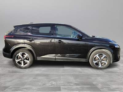 Nissan Qashqai  n-connecta mhyb 158cv xtr Nero usata Sarteano