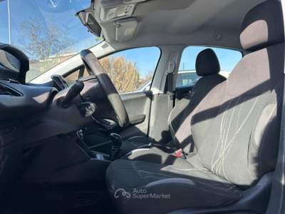 Peugeot 208 208 5p 1.4 hdi 8v Active Bianco usata Chieri