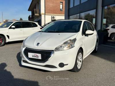 Peugeot 208 208 5p 1.4 hdi 8v Active Bianco usata Chieri