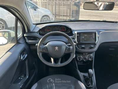 Peugeot 208 208 5p 1.4 hdi 8v Active Bianco usata Chieri