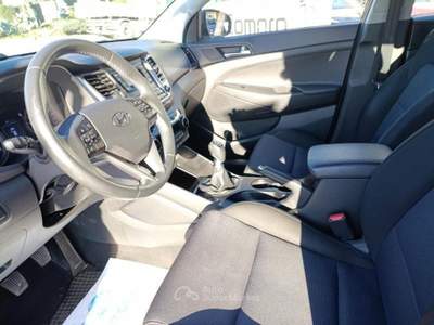 Hyundai Tucson 1.7 crdi Xpossible 2wd 115cv Grigio usata Altidona