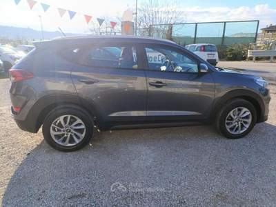 Hyundai Tucson 1.7 crdi Xpossible 2wd 115cv Grigio usata Altidona