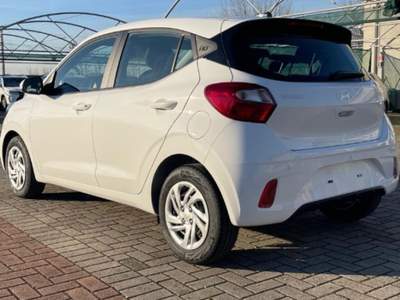 Hyundai i10 1.0 MPI Connectline Bianco usata Novara